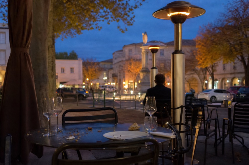Outdoor restaurant seating near Sonoma Plaza, no text, no logos, no people
